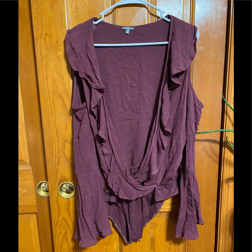NWT Charlotte Russe plunging neckline bodysuit size L